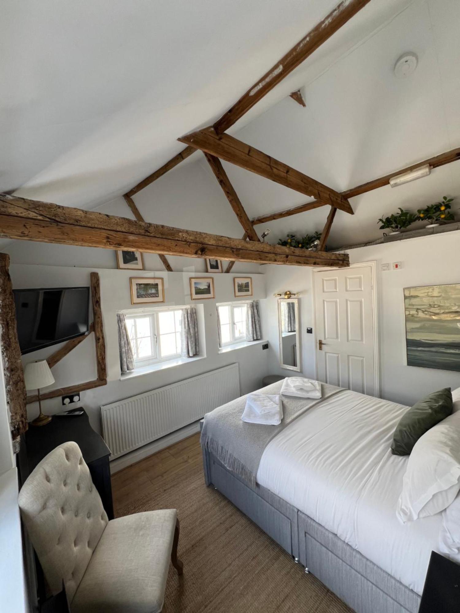 Pear & Olive Cottage Hildersham Exterior foto
